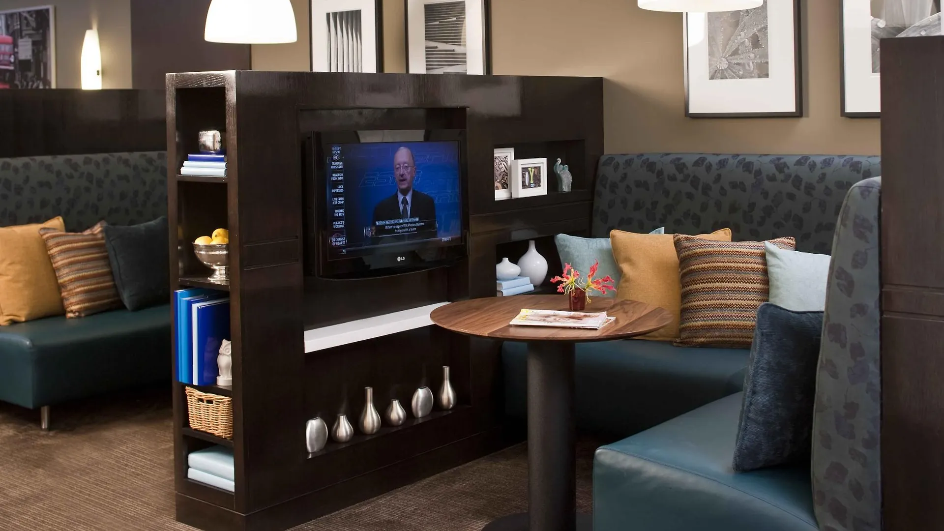 Courtyard By Marriott Times Square West Hotel New York