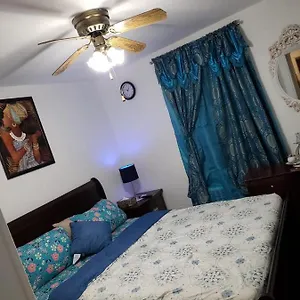 Homestay Comfortable Holiday Homestay, New York