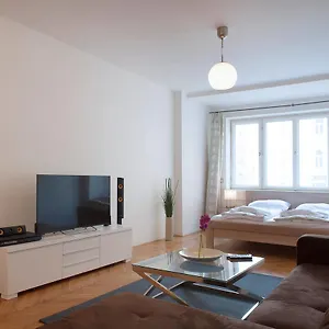 Hotel apartamentowy Dlouha - Old Town ****